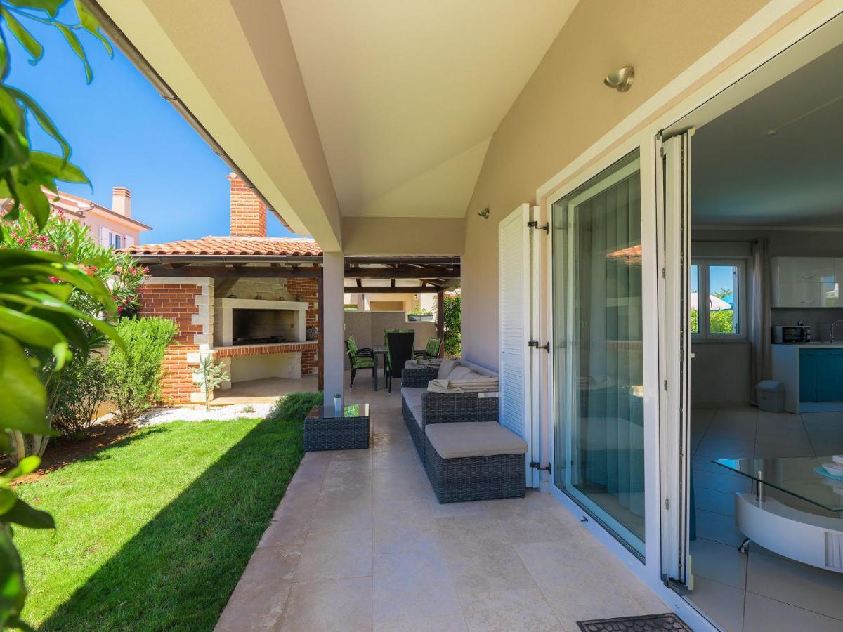 Holiday Home Villa Valentina By Interhome Loborika Exterior foto