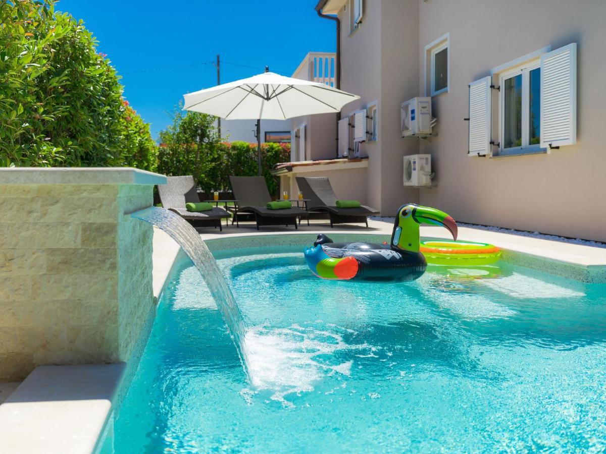 Holiday Home Villa Valentina By Interhome Loborika Exterior foto