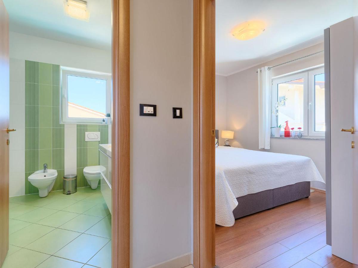 Holiday Home Villa Valentina By Interhome Loborika Exterior foto