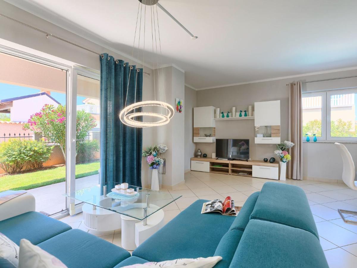Holiday Home Villa Valentina By Interhome Loborika Exterior foto