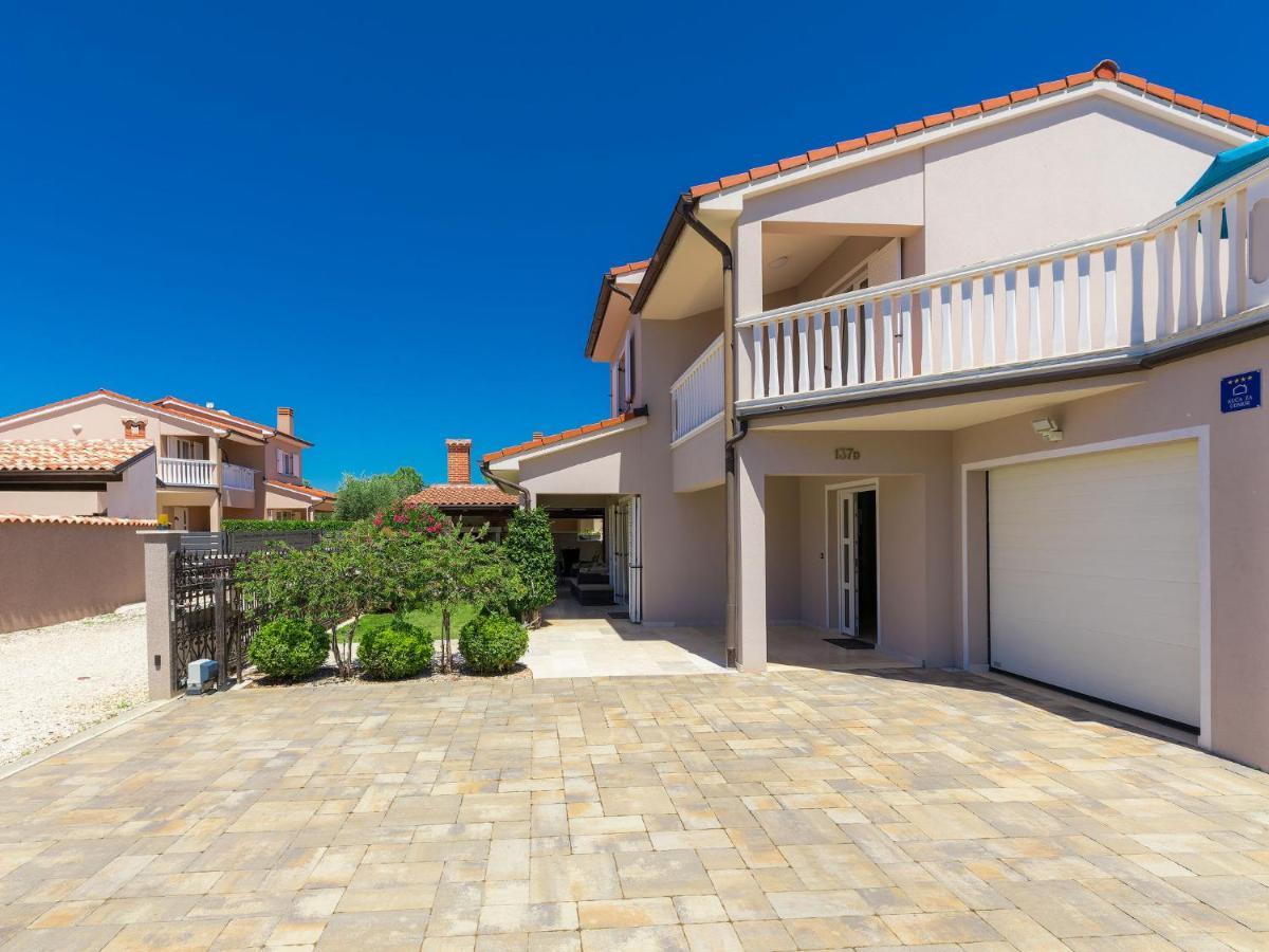 Holiday Home Villa Valentina By Interhome Loborika Exterior foto